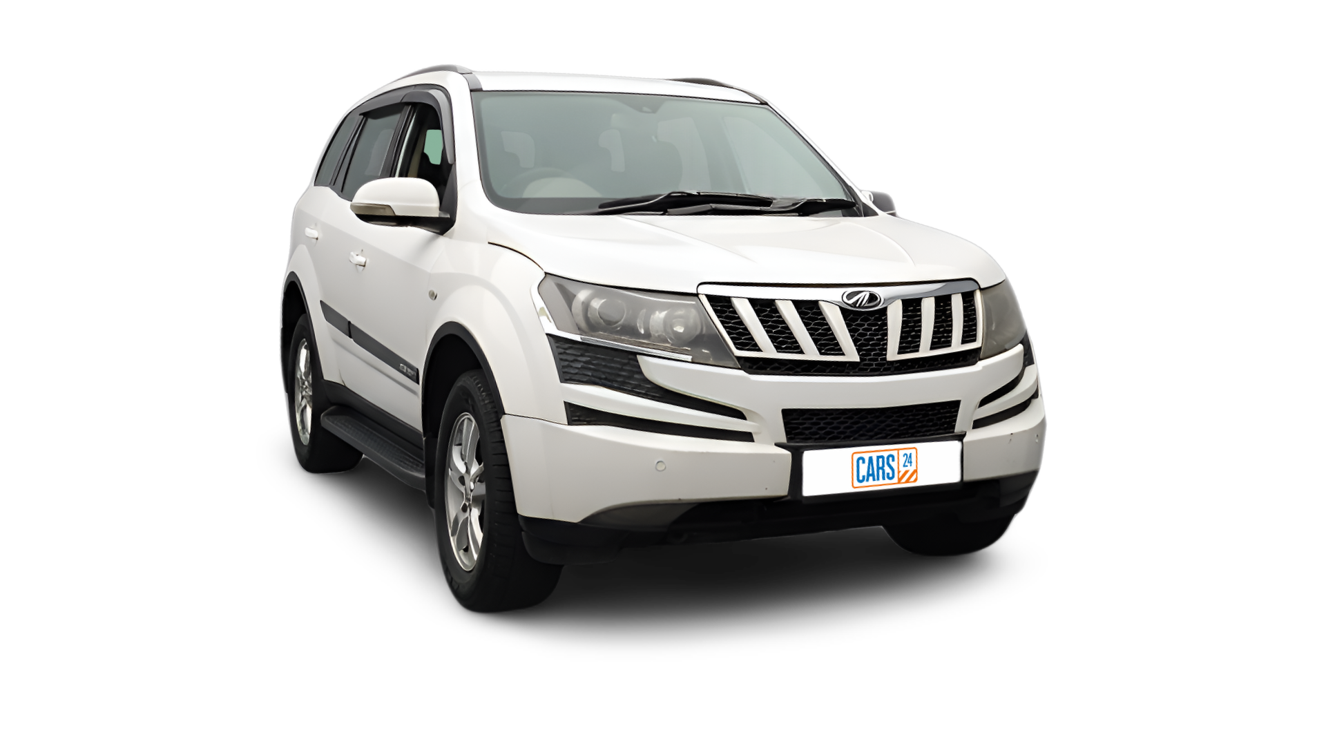 Mahindra XUV500-img
